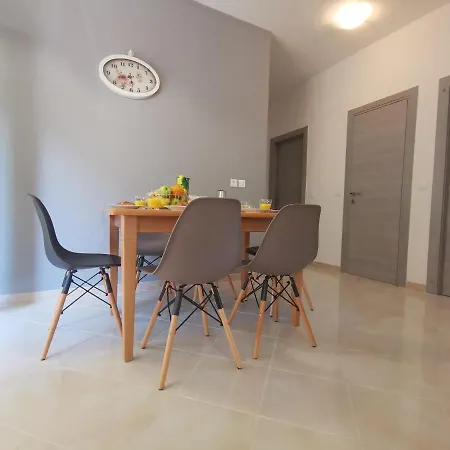 Pineta With Terrace & Park Wood View