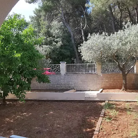 Pineta With Terrace & Park Wood View * Pula