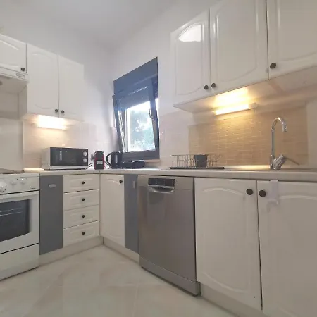 Apartment Pineta With Terrace & Park Wood View