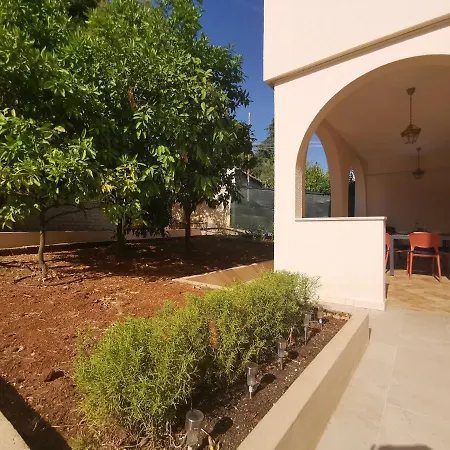 Apartment Pineta With Terrace & Park Wood View *