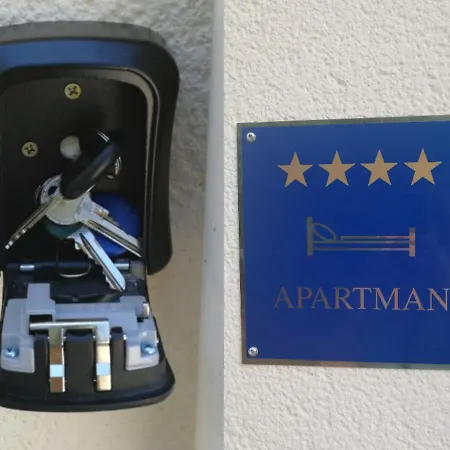 Apartment Pineta With Terrace & Park Wood View
